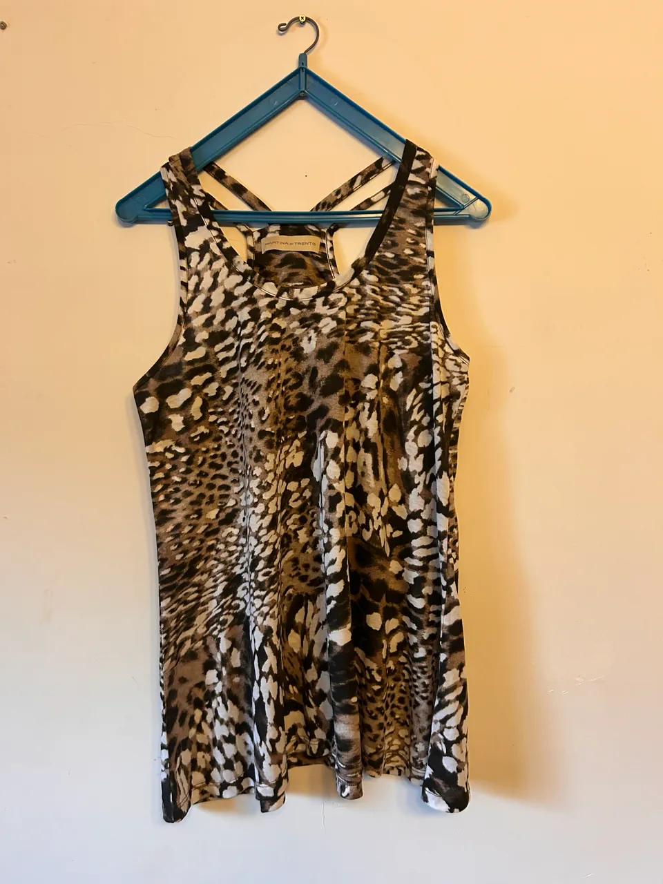 Musculosa Martina Di Trento - imagen 1