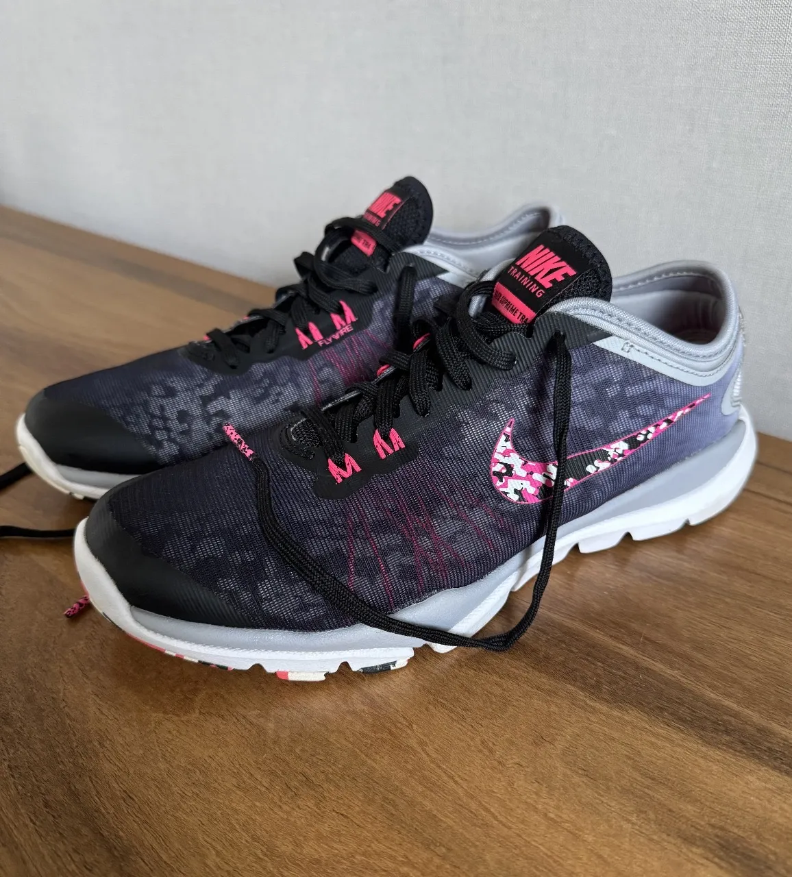 Nike · Talle AR 37