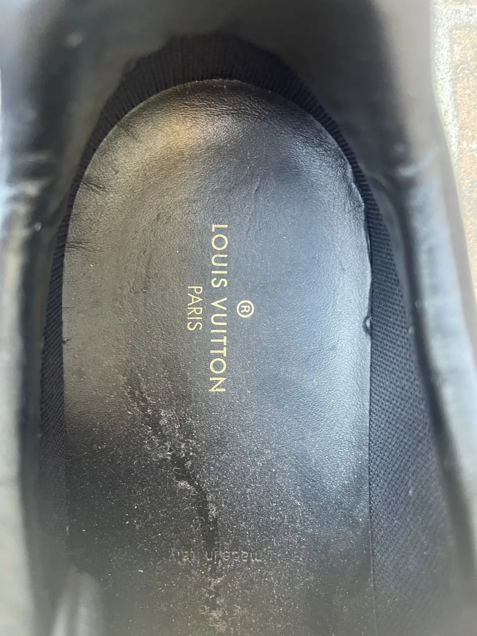 Louis Vuitton · Talle AR 45