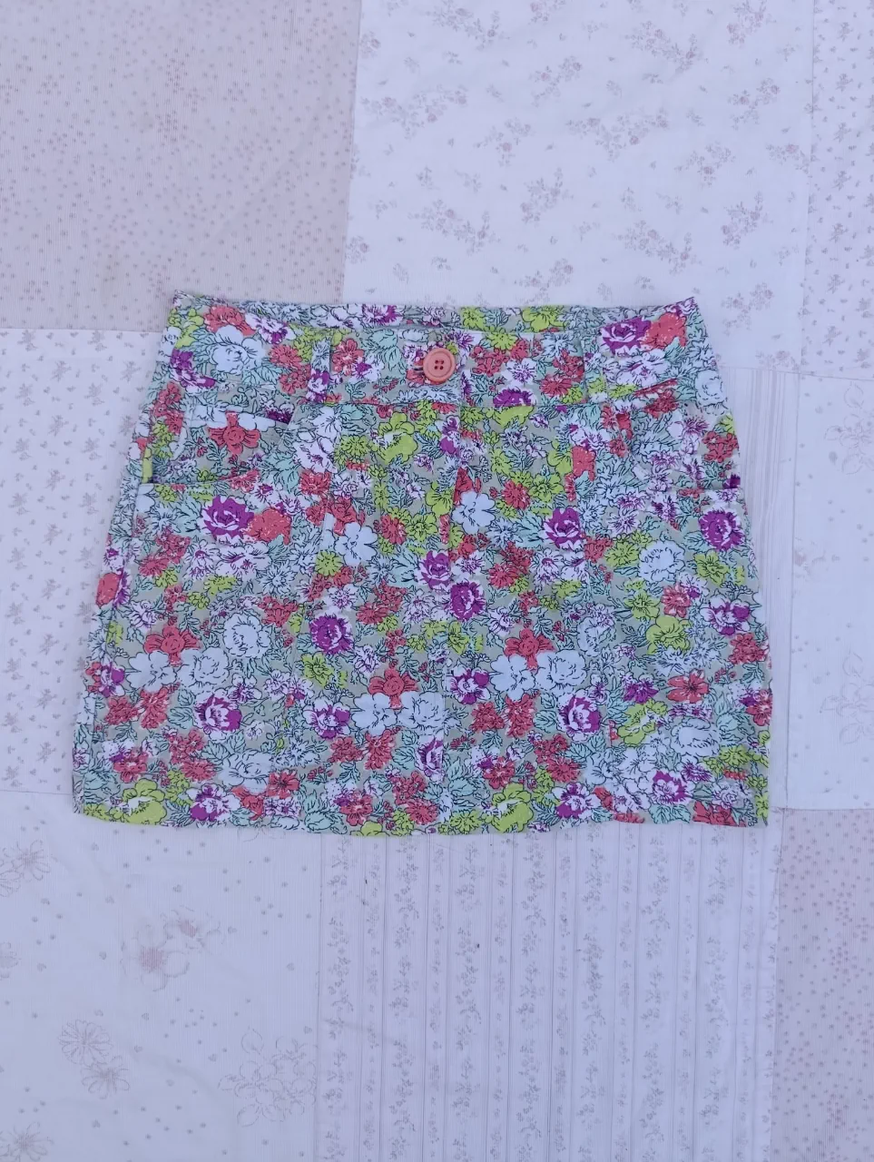 Minifalda De Pies a Cabeza · Talle S