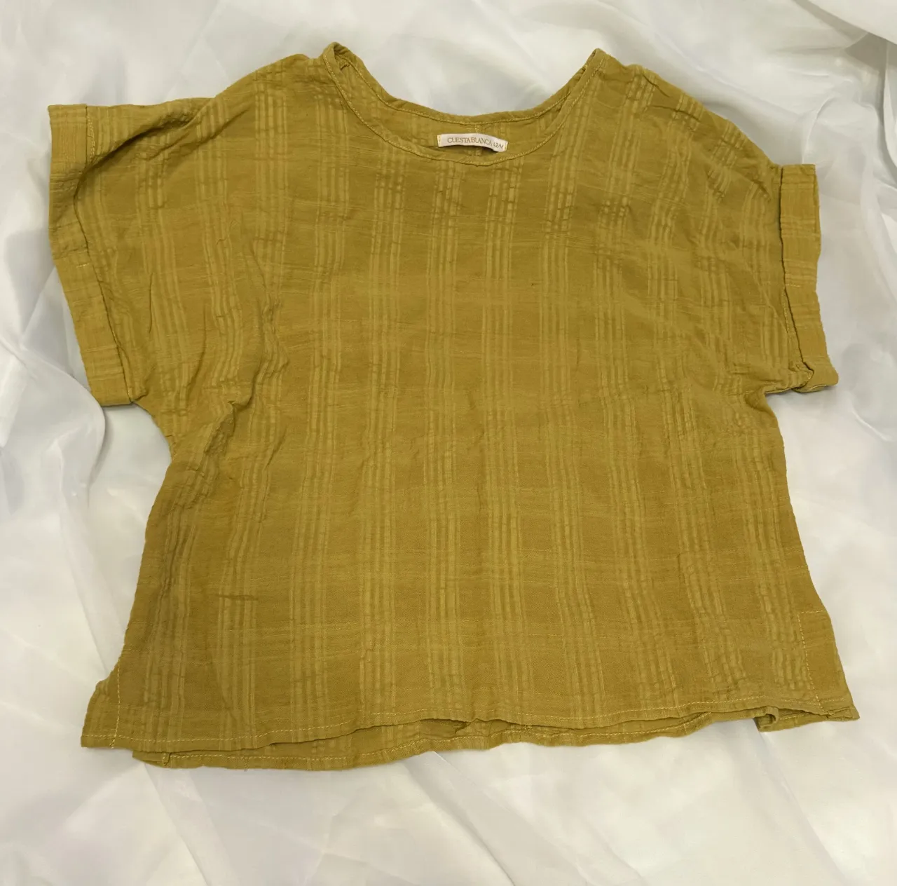 Remera Cuesta Blanca · Talle M