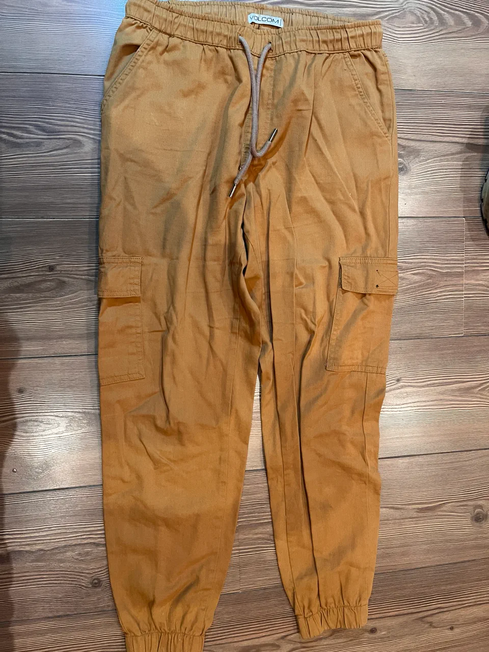 Volcom · Talle L