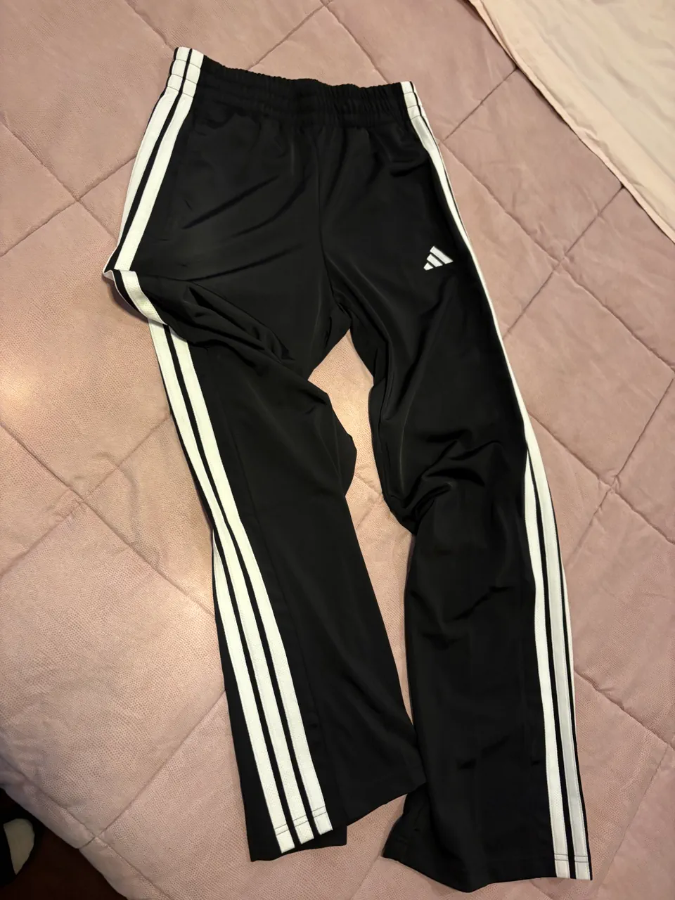 Pantalón adidas - imagen 1