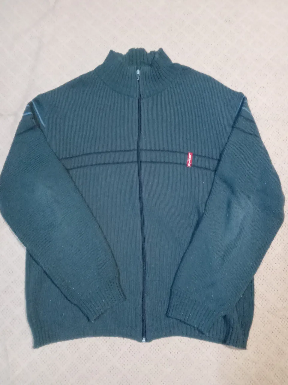 Buzo Levi's · Talle XL