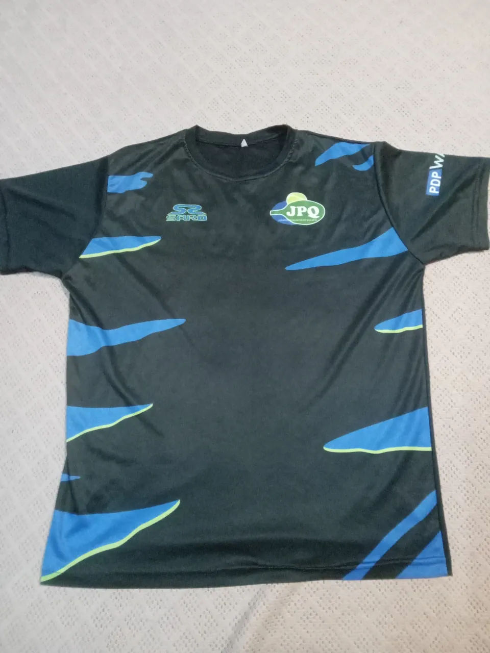 Remera Otras · Talle M
