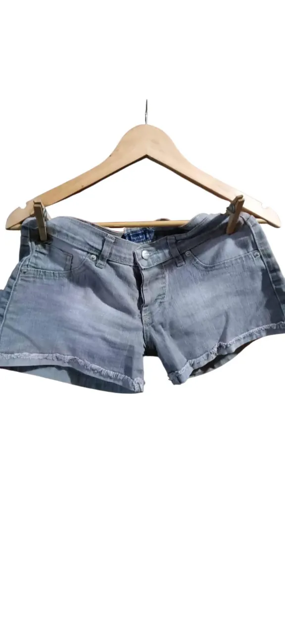 Short Inquieta · Talle US 40