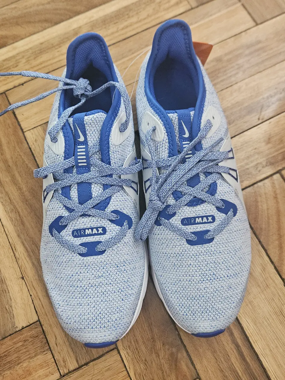 Nike · Talle AR 38