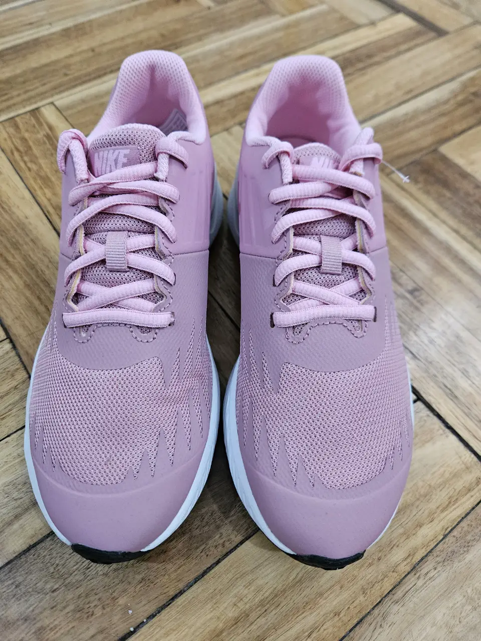 Nike · Talle AR 35
