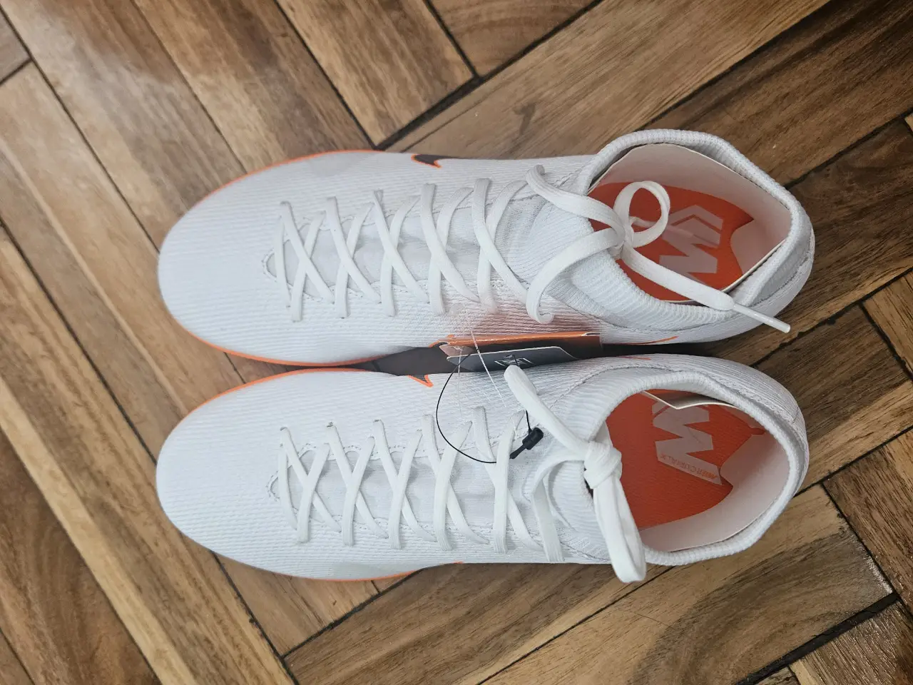 Nike · Talle AR 39