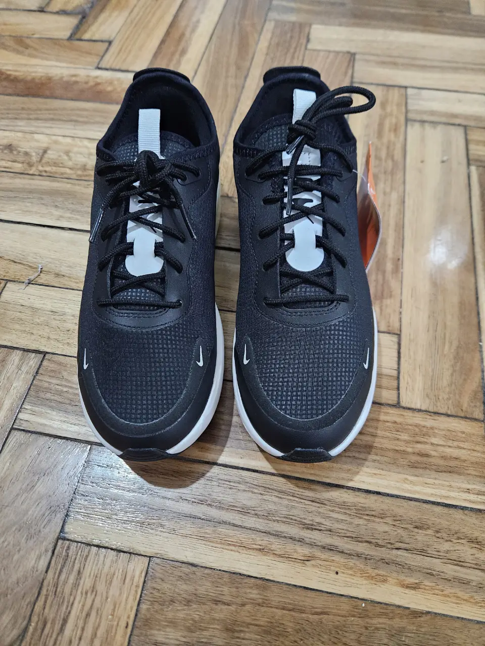 Nike · Talle EU 37