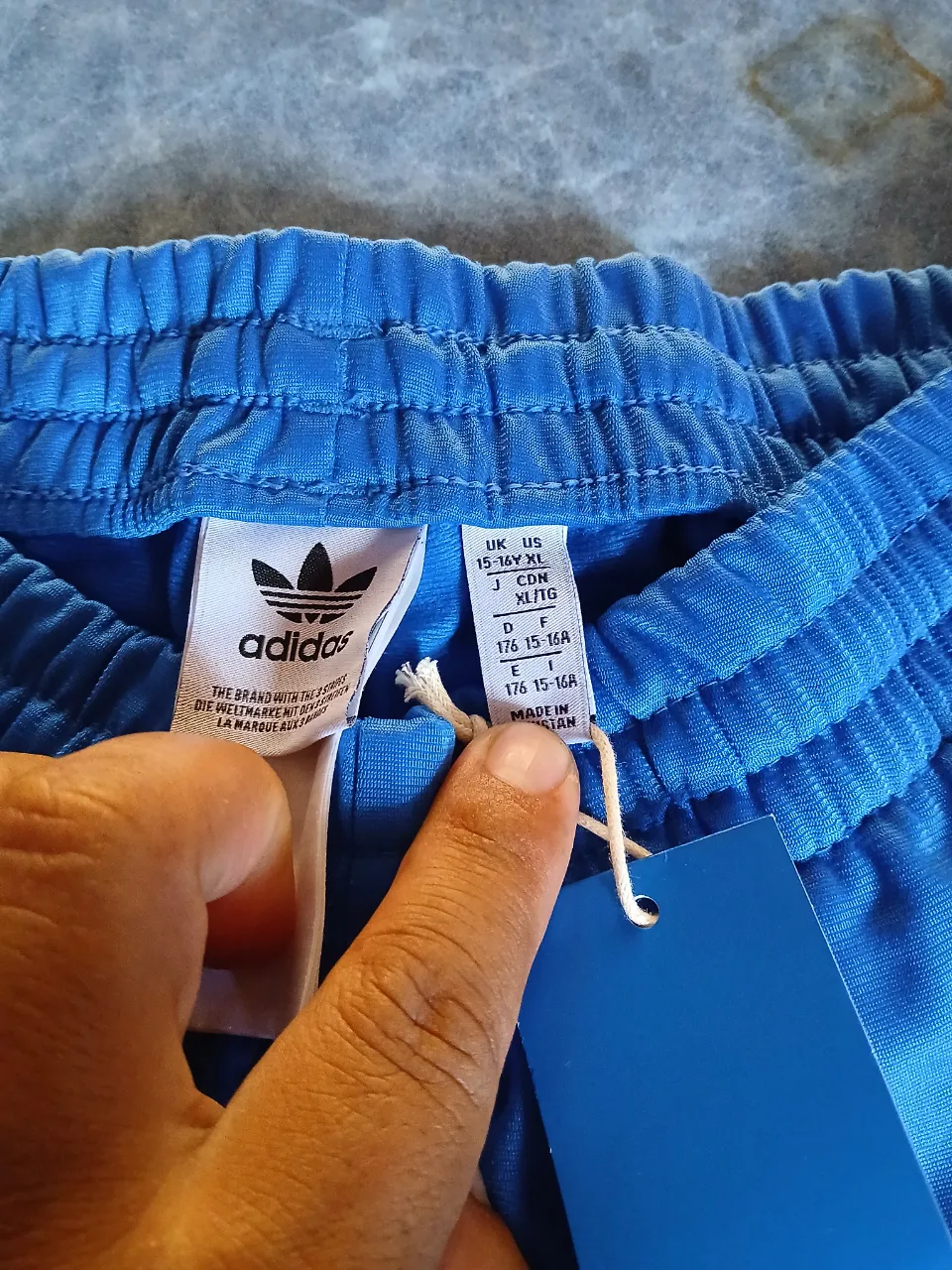 Pantalón adidas - imagen 1