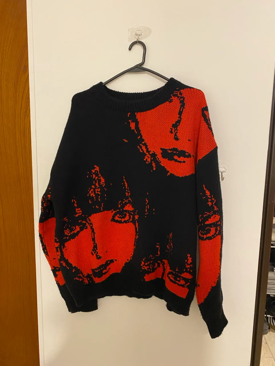Sweater Temu · Talle XL