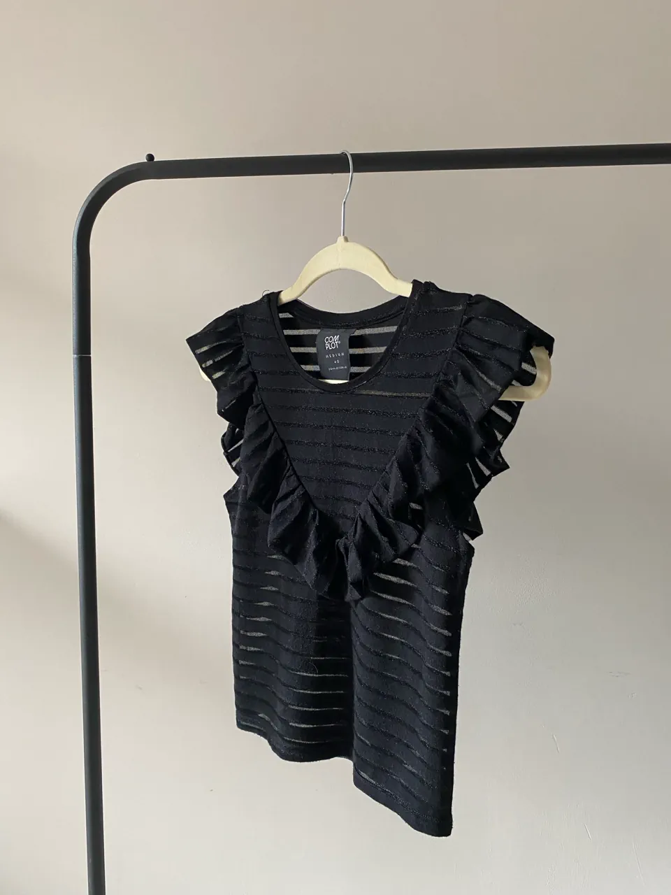 Remera Complot · Talle M