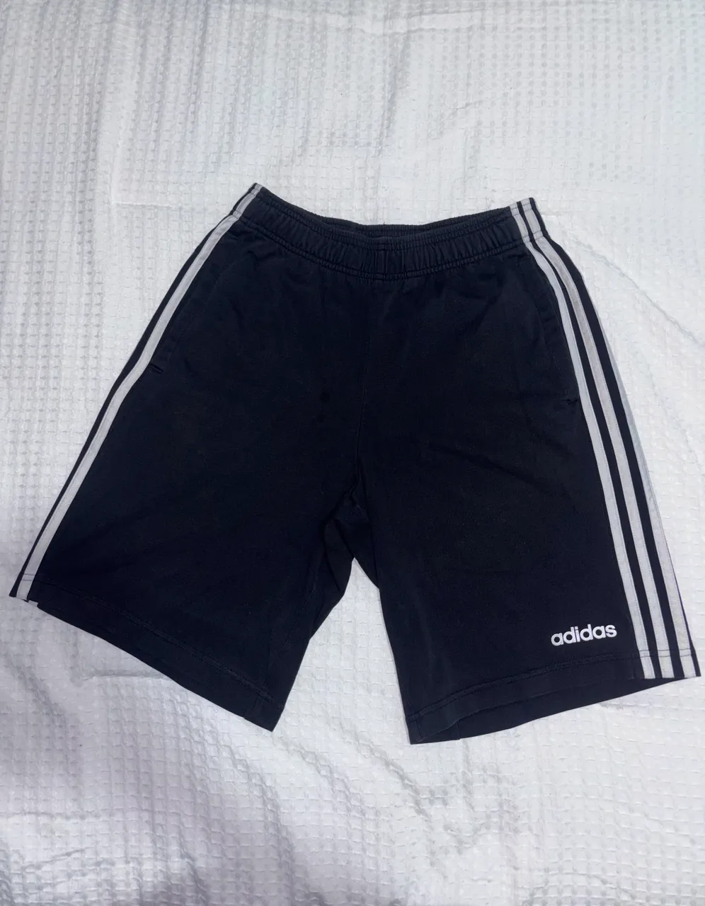 Short adidas · Talle S