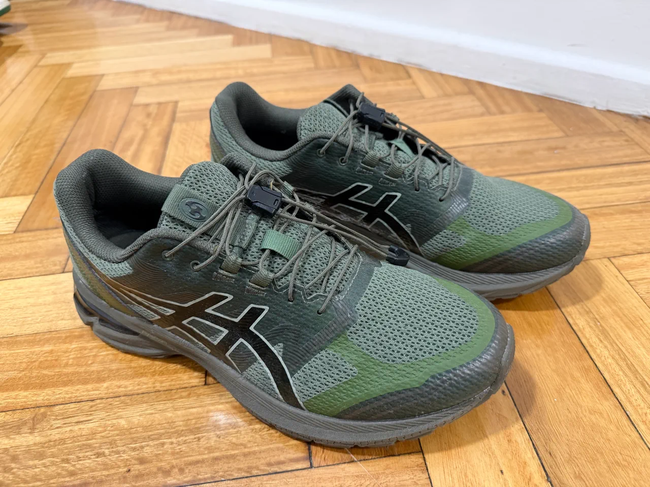 Asics · Talle US 9