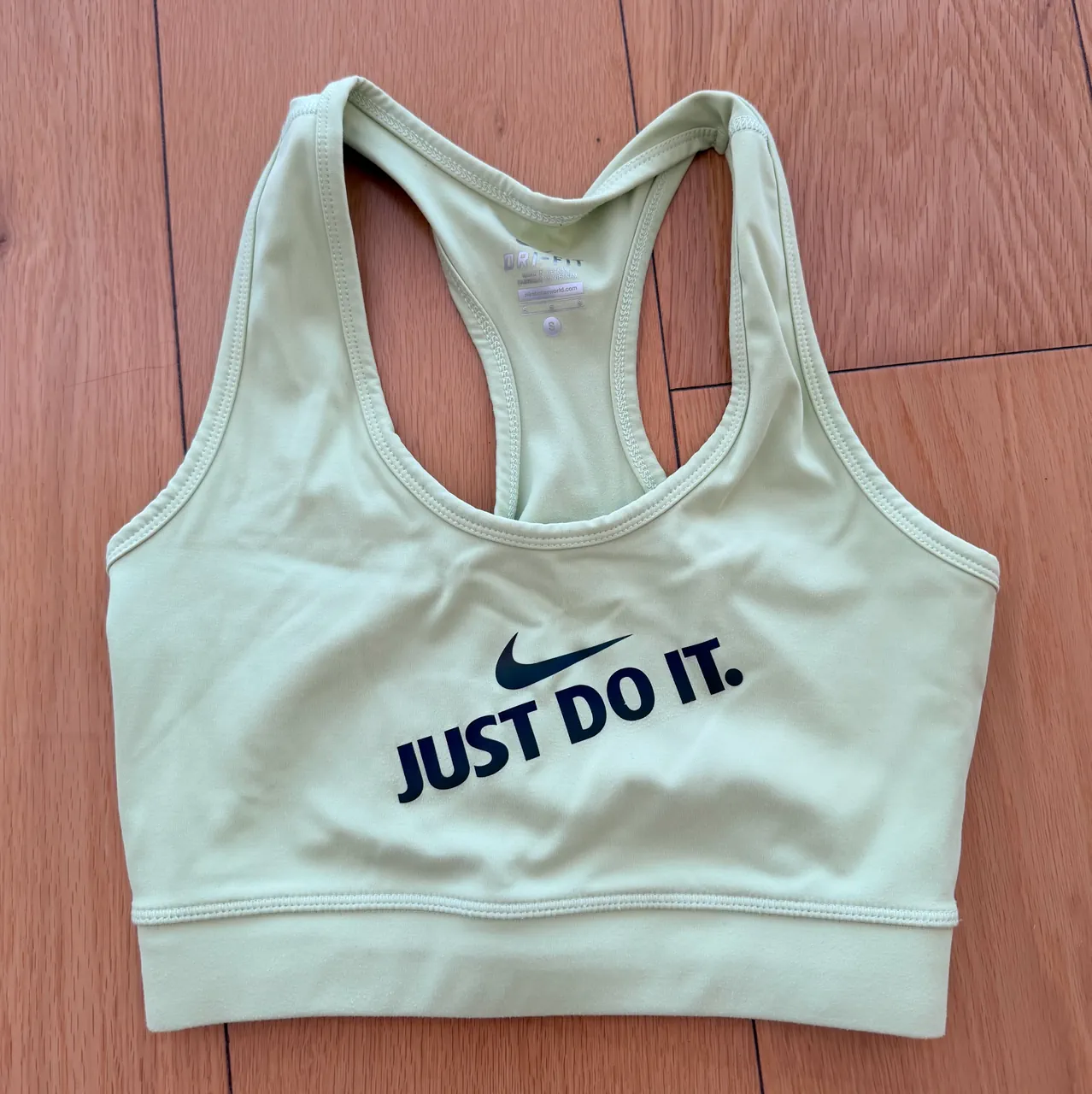Nike · Talle S