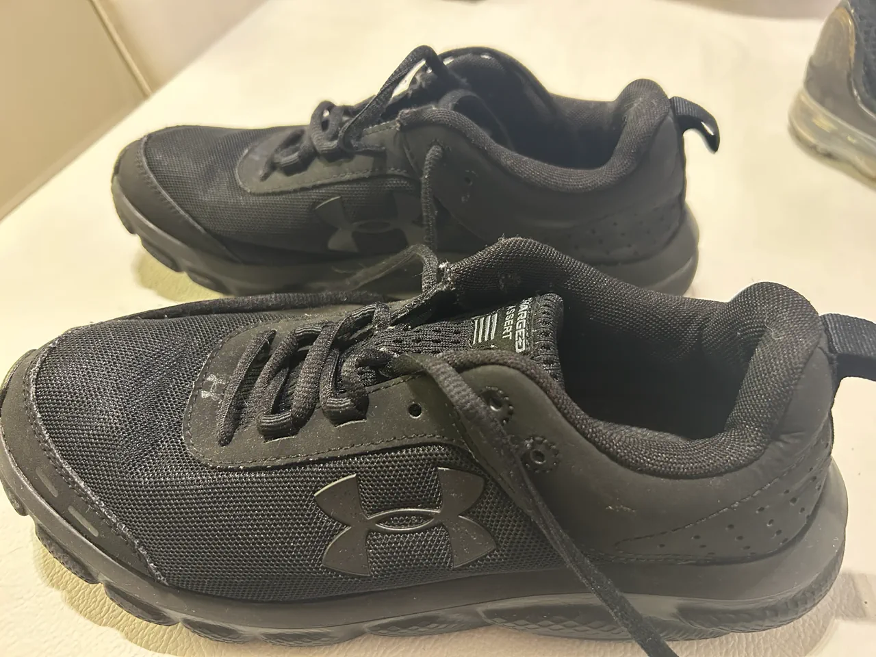 Under Armour · Talle US 8