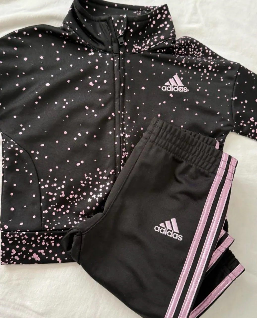 Conjunto adidas · Talle 3-6 meses / 62 cm