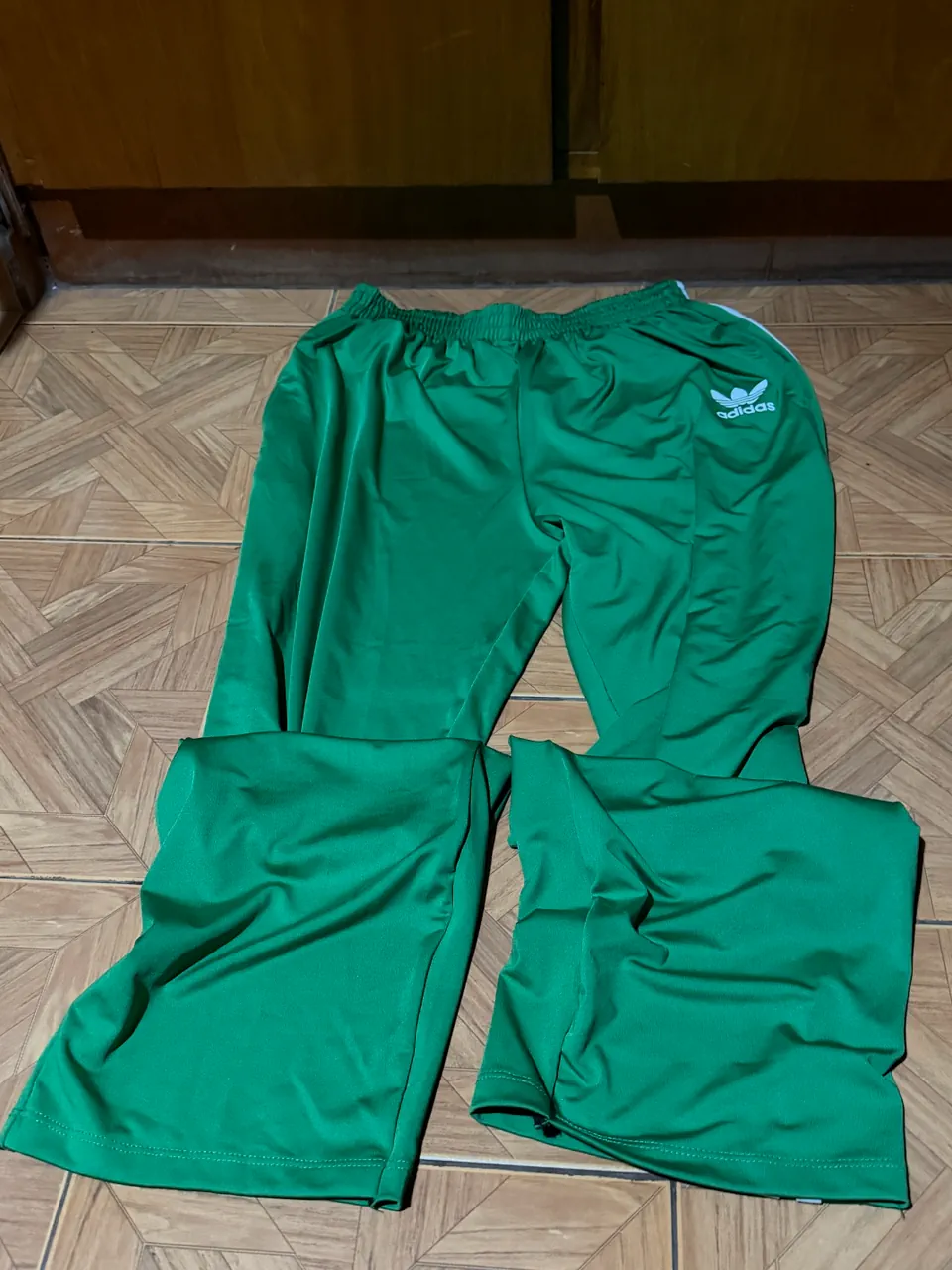 Pantalón adidas - imagen 1