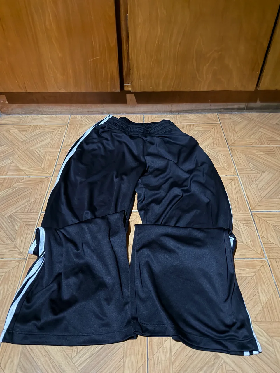 Pantalón adidas - imagen 1