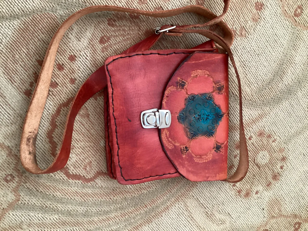 Cartera Artesanal cuero - imagen 1