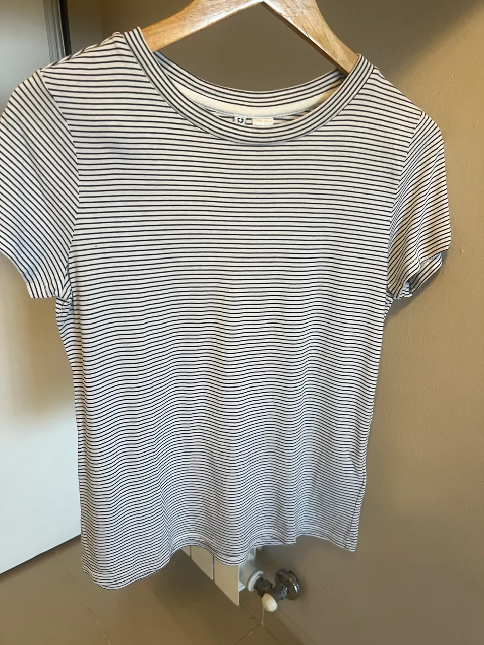 Remera H&M - imagen 1