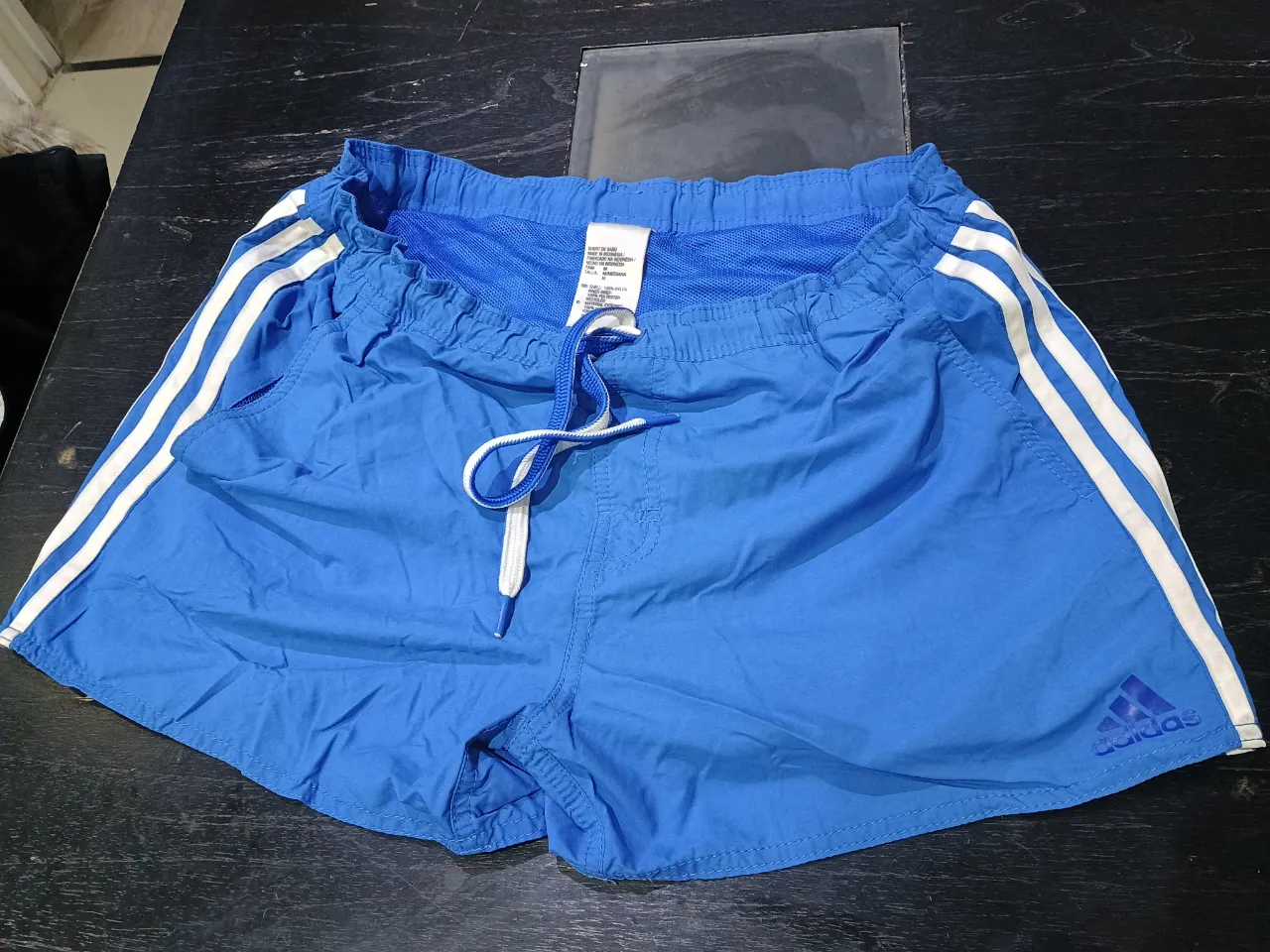 adidas · Talle M
