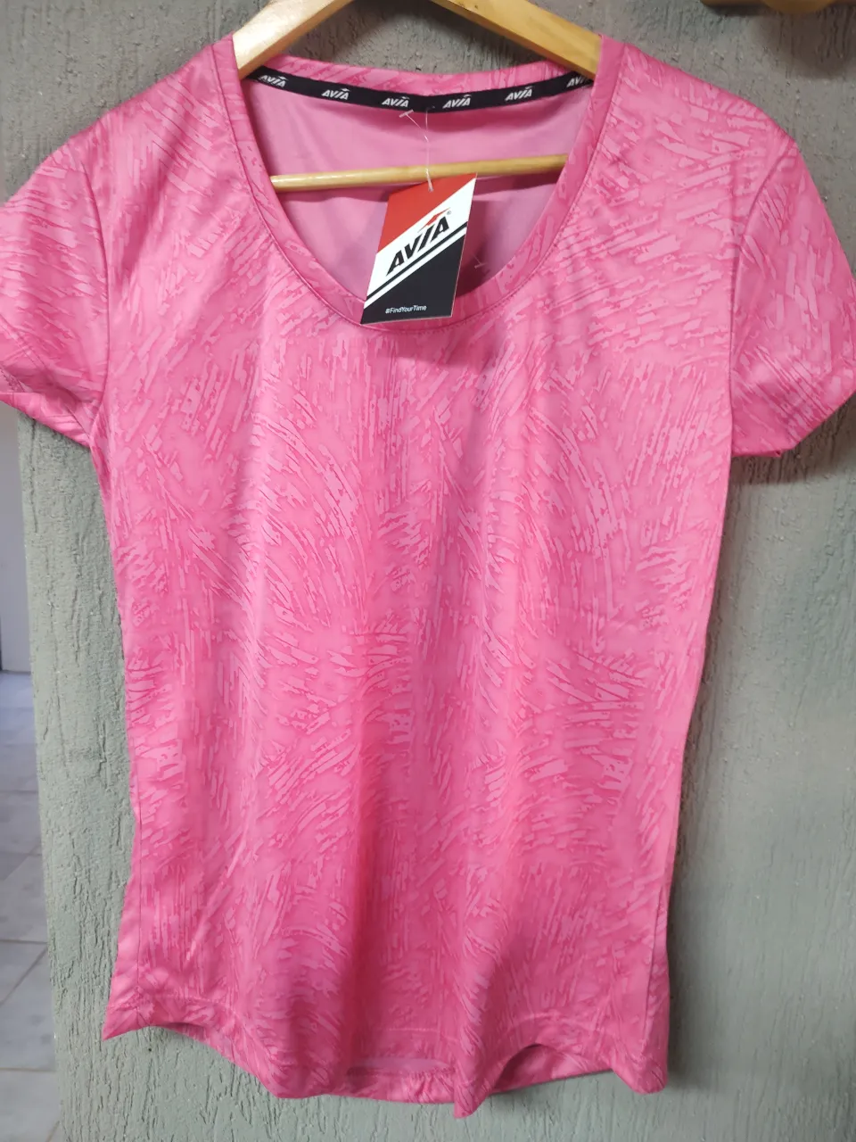 Remera Avia · Talle M