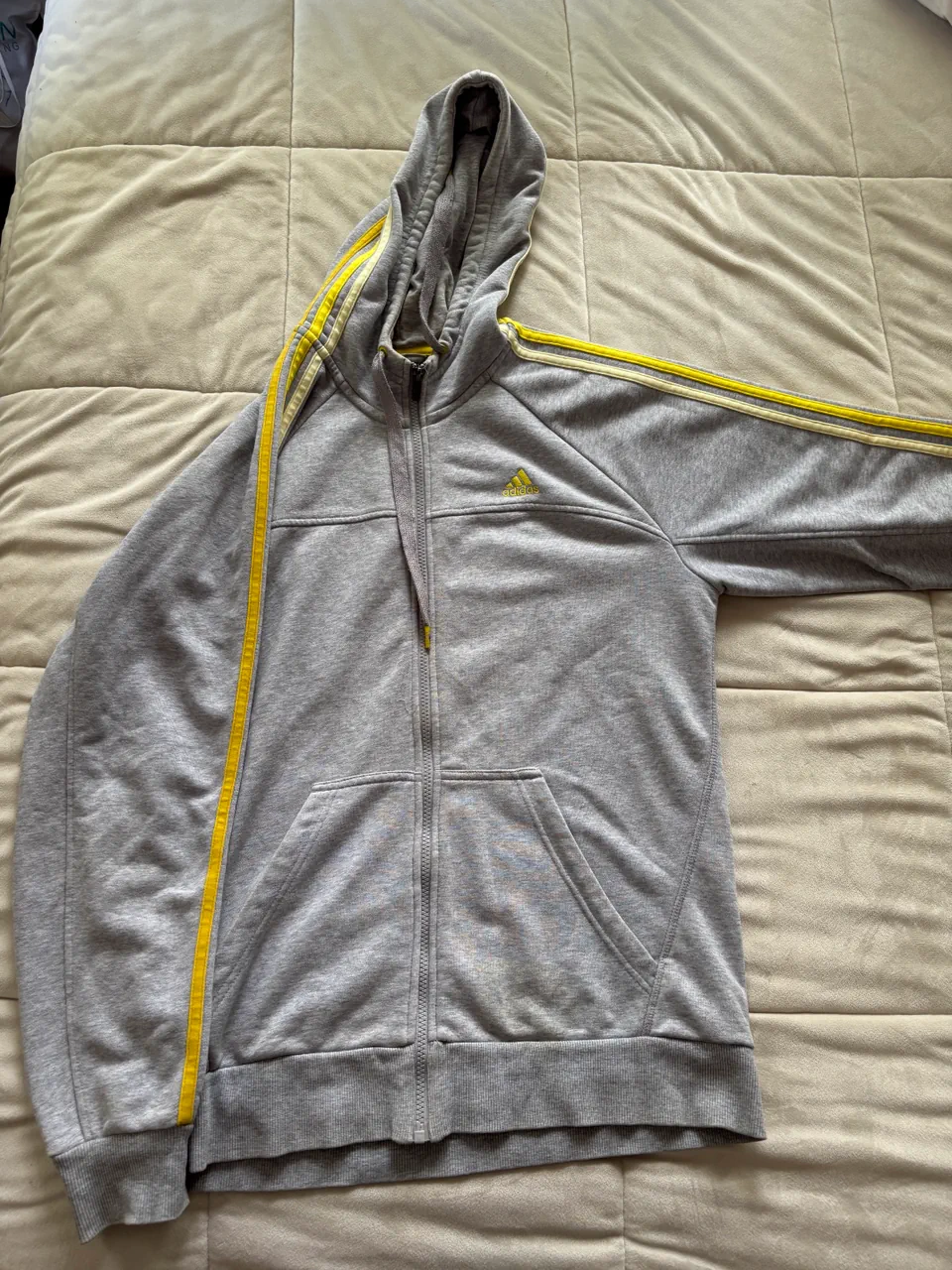 adidas · Talle M