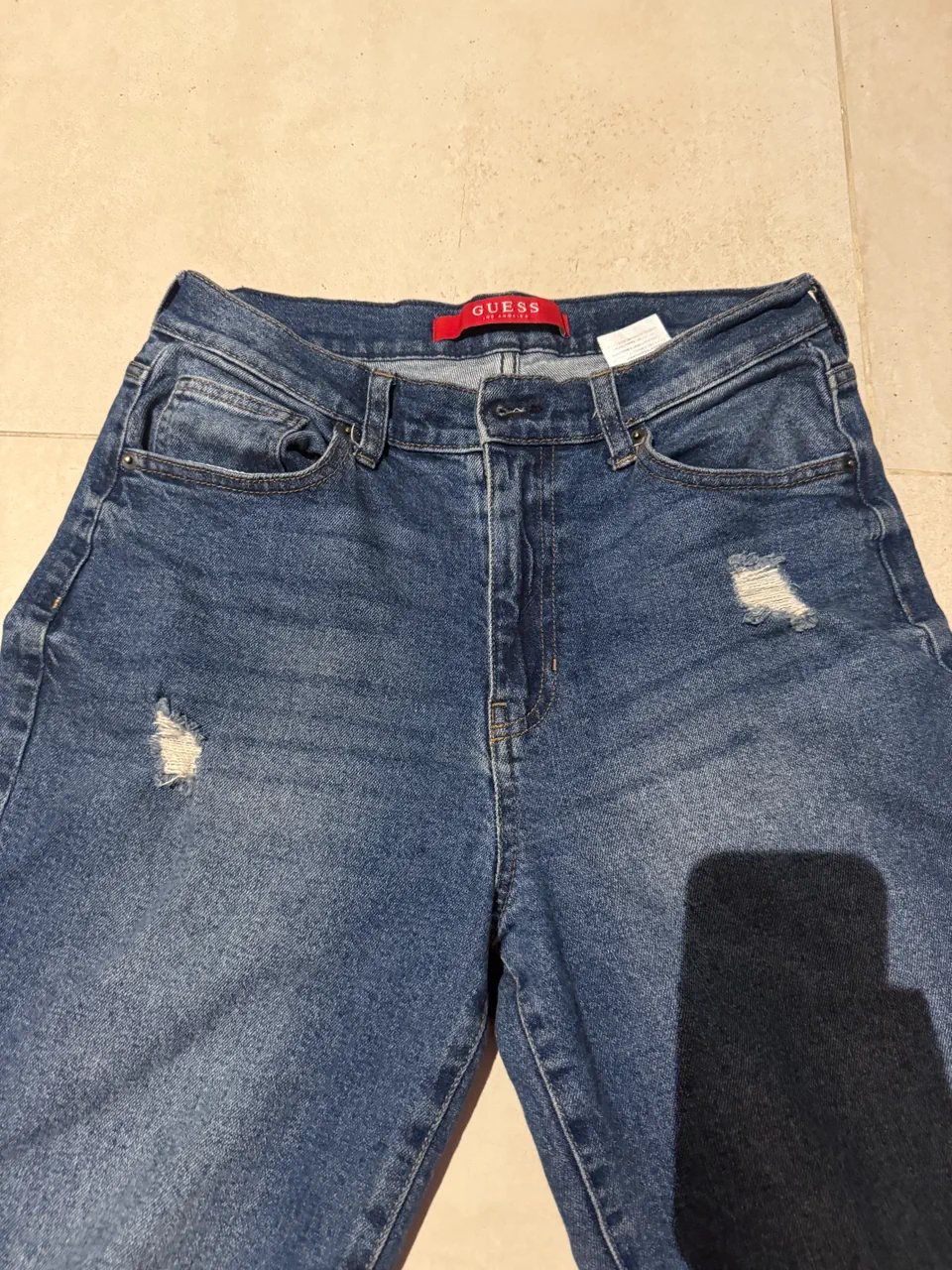 GUESS · Talle M