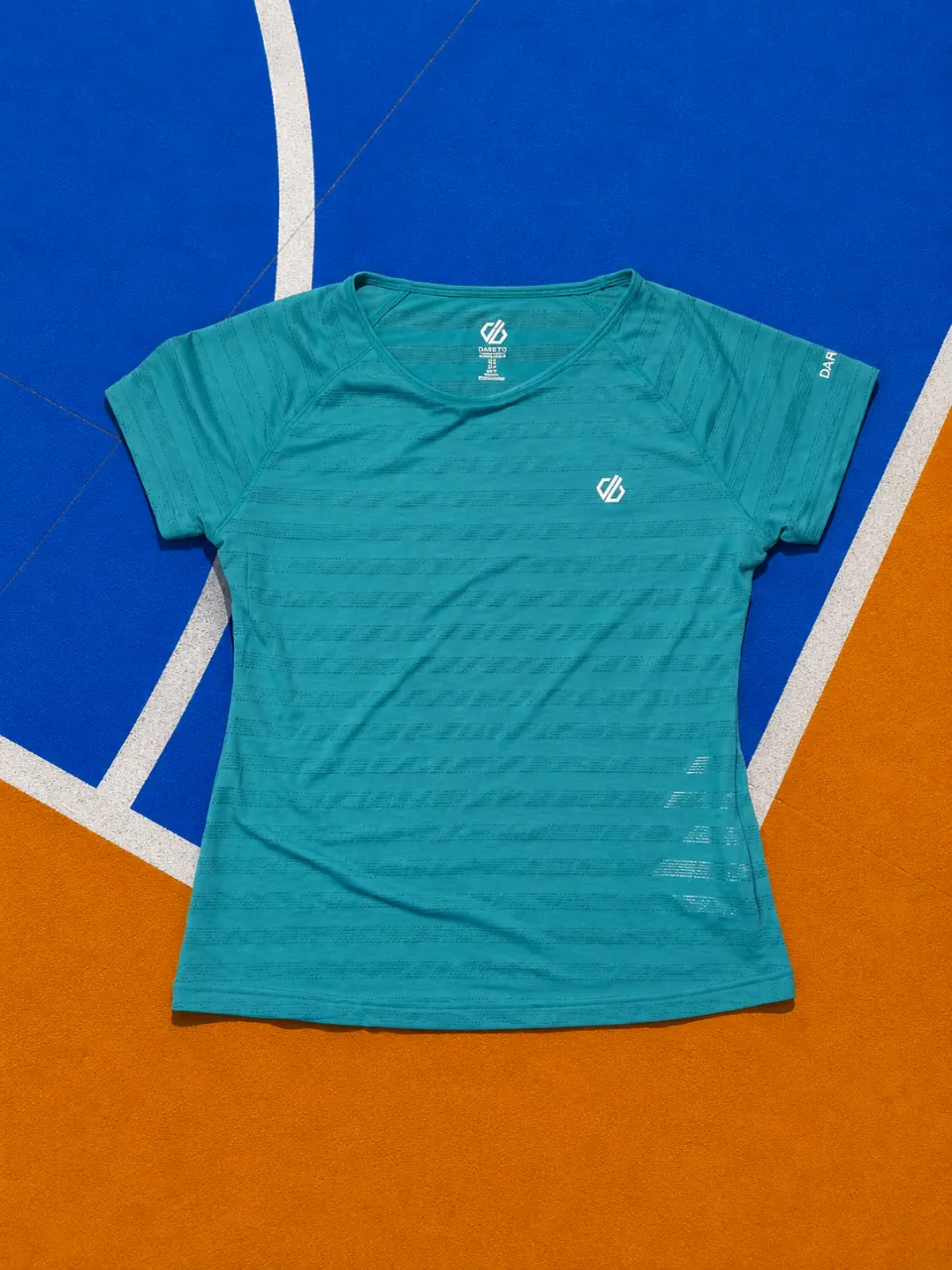 Remera Dare 2b · Talle M