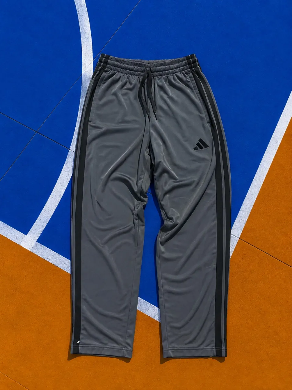 Pantalón adidas · Talle S