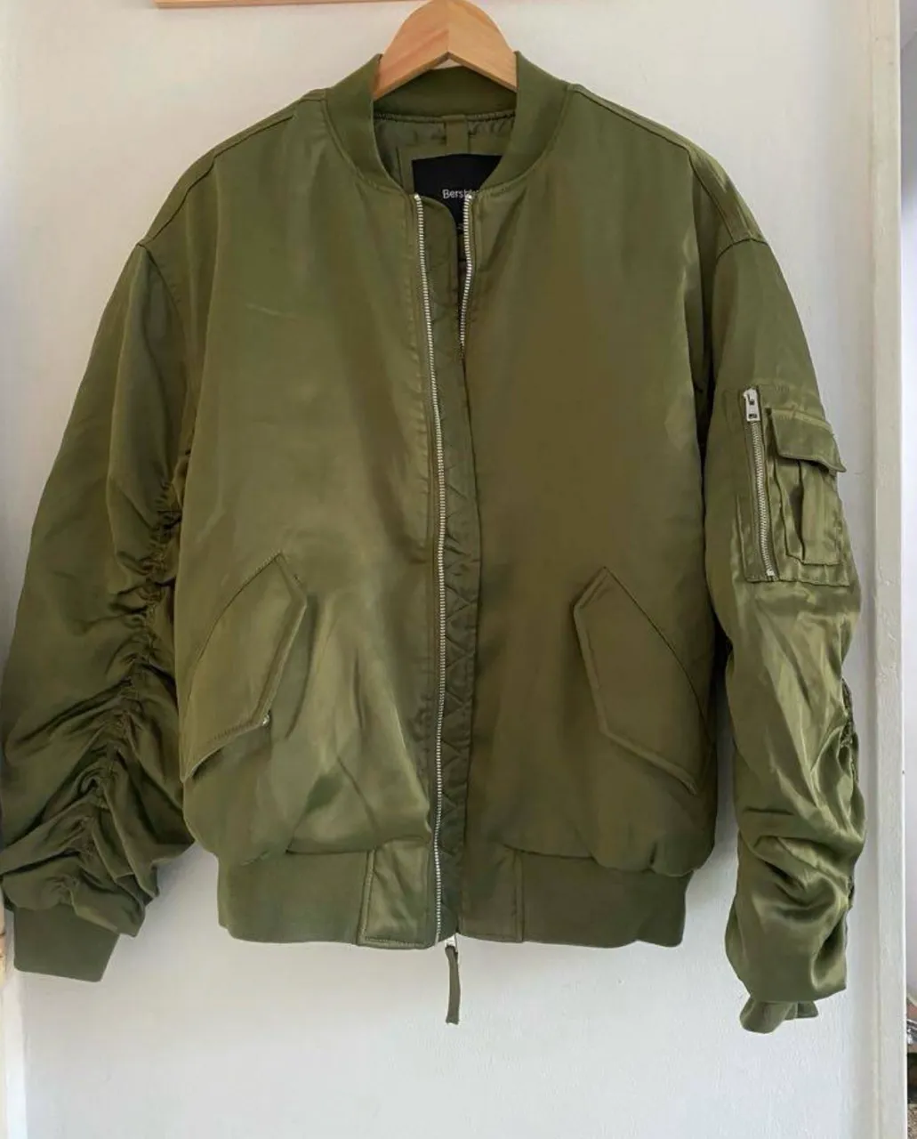 Campera Bershka · Talle S