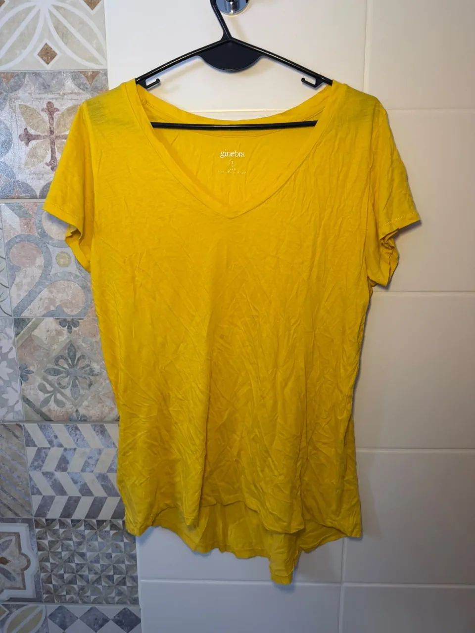 Remera Ginebra - imagen 1