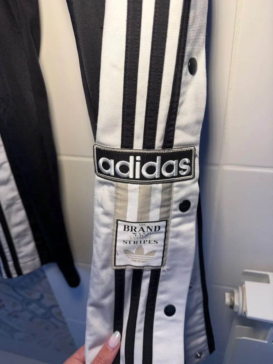 Pantalón adidas - imagen 1