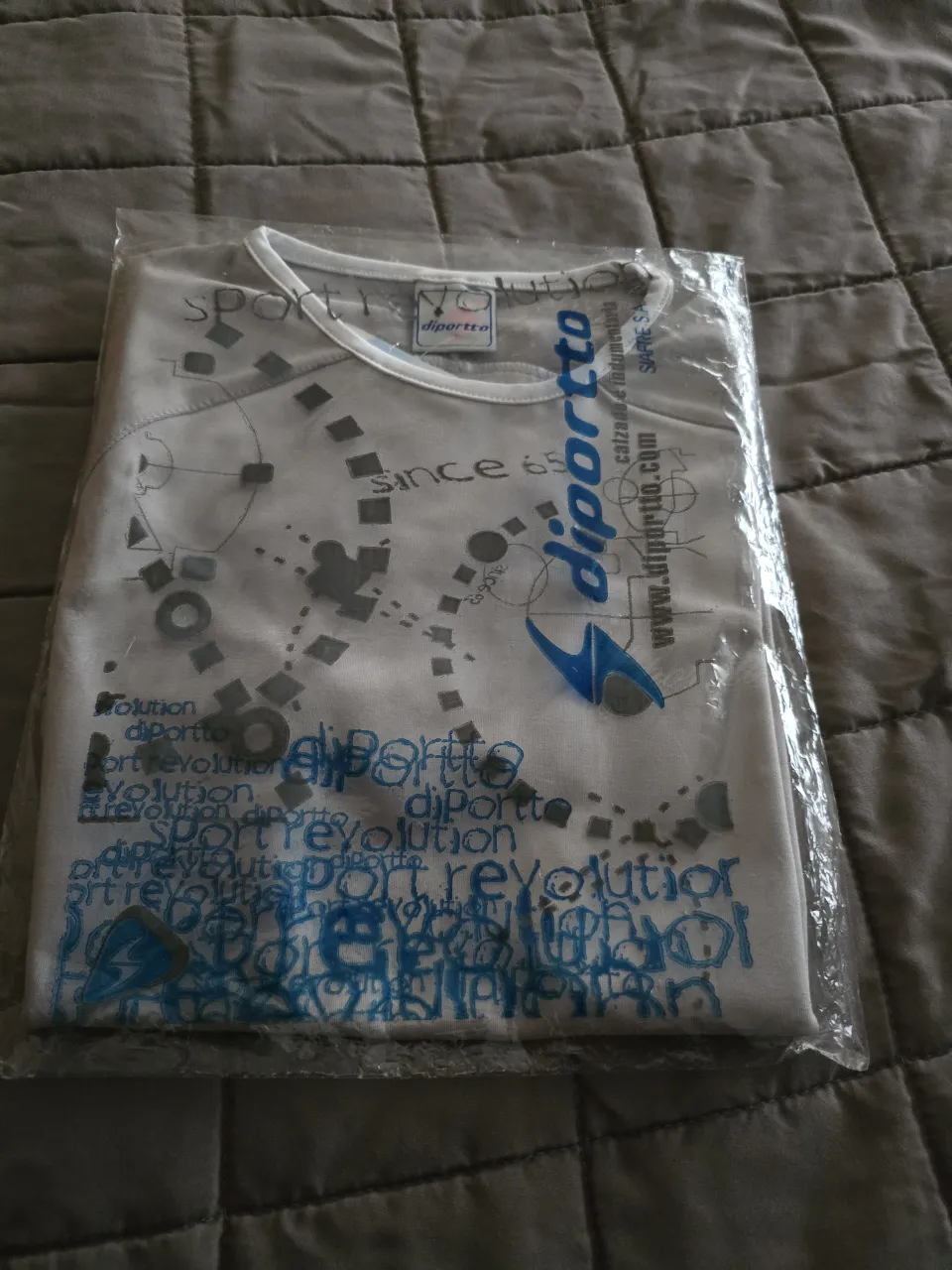 Remera Diportto · Talle S