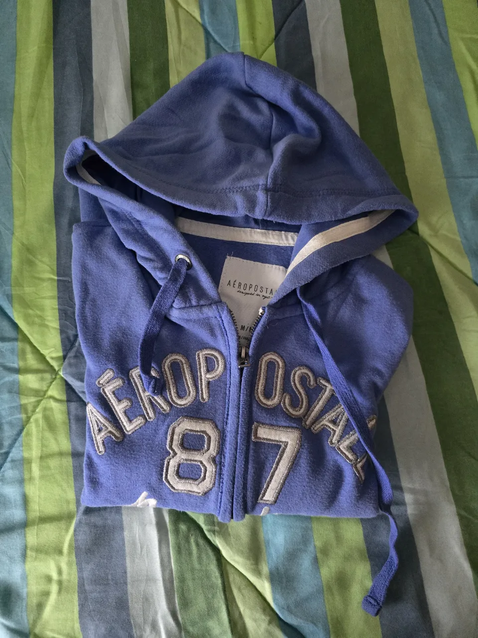 Buzo Aéropostale · Talle M