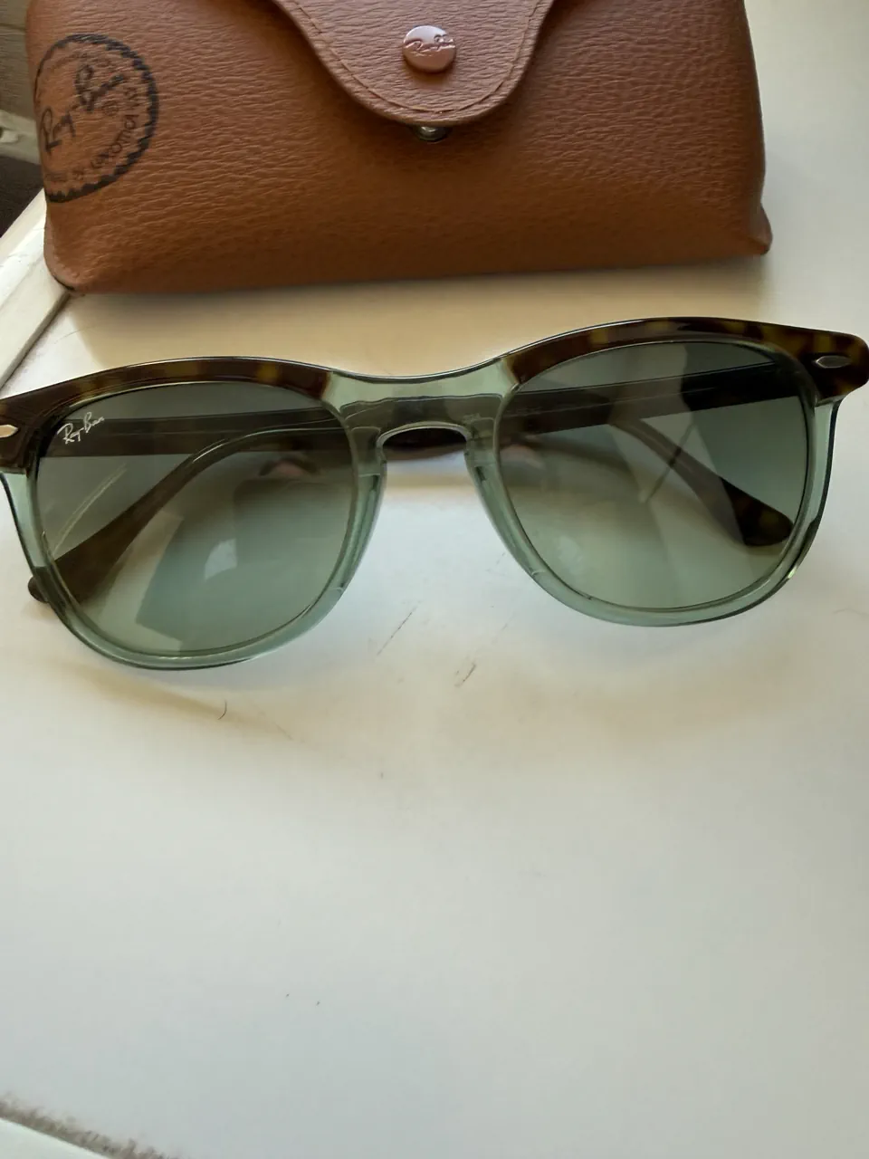 Ray-Ban