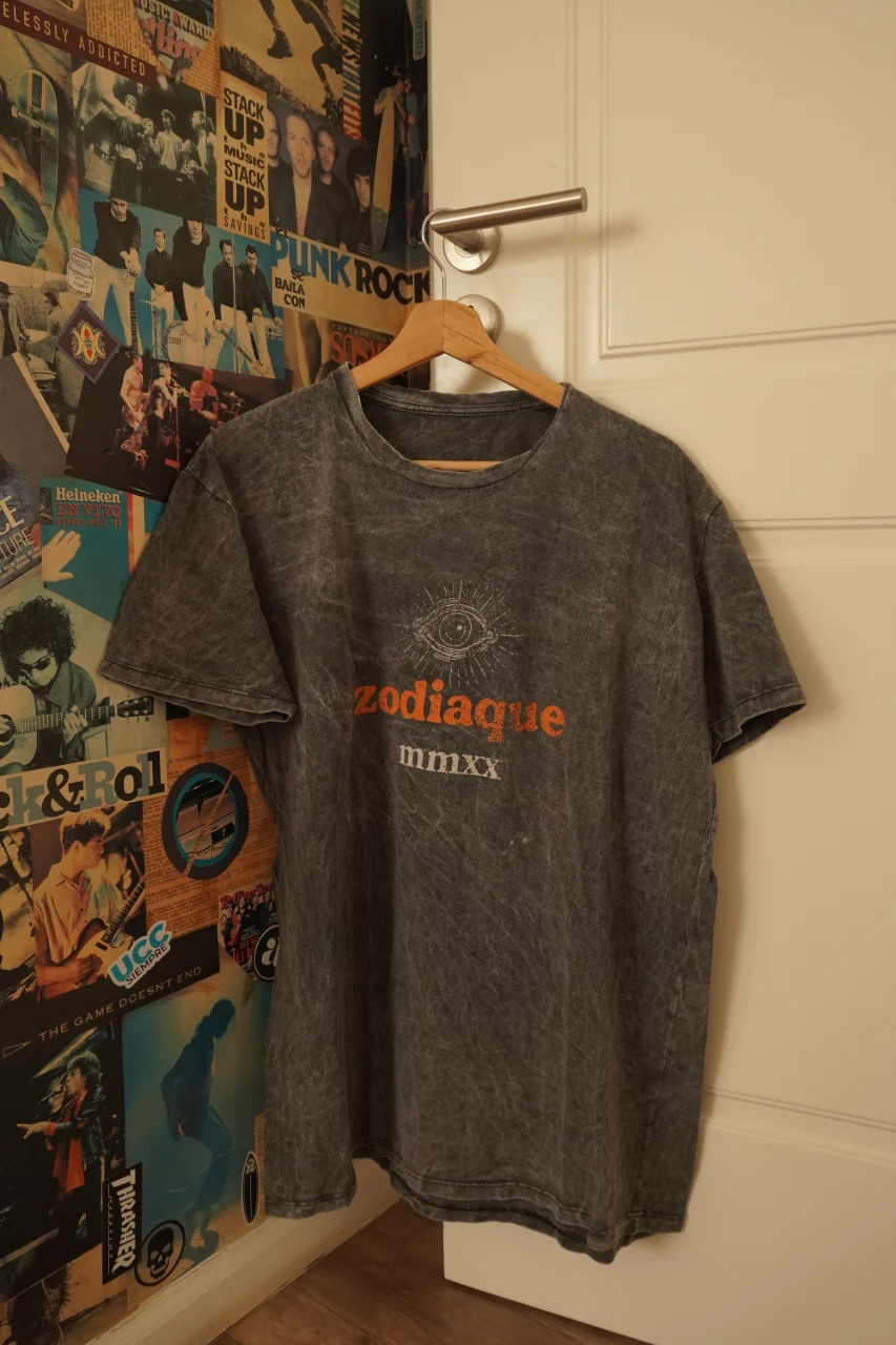 Remera No tiene · Talle L