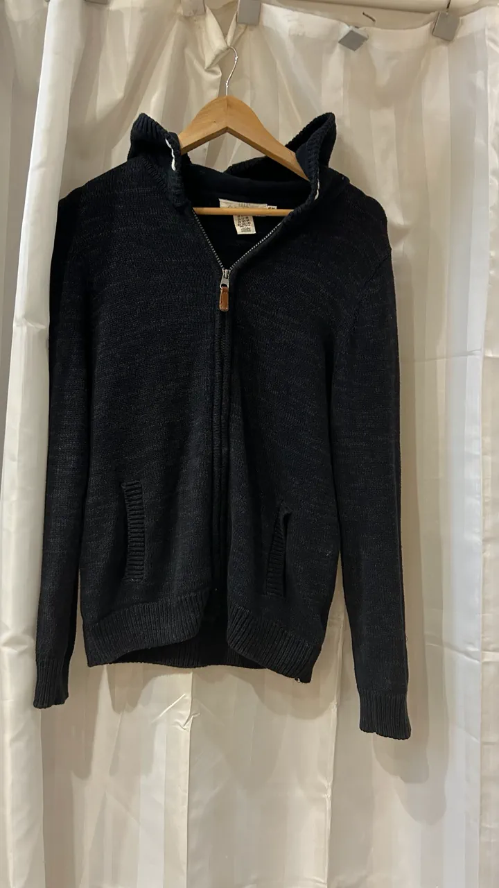 Buzo H&M · Talle 14 años / 164 cm