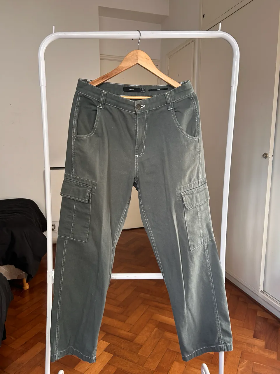Pantalón Bershka - imagen 1