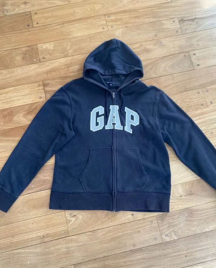 GAP · Talle L