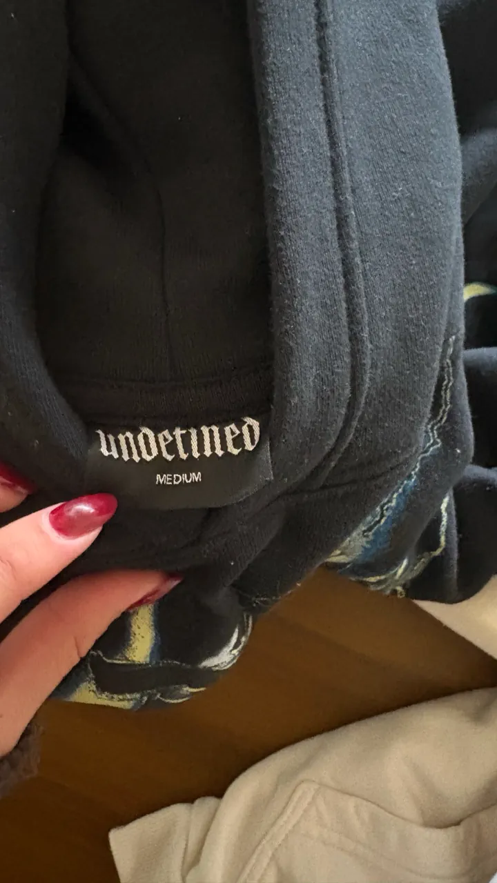 Campera Undefined - imagen 3