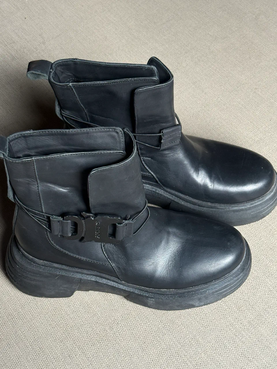 Sarkany · Talle AR 40