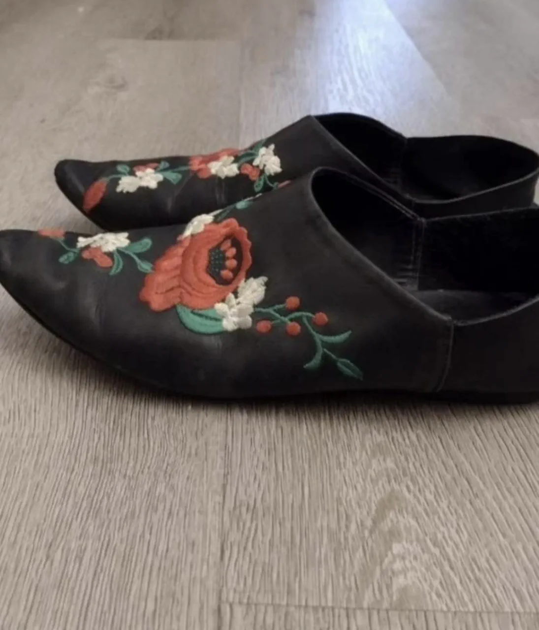 Zuecos Sarkany - imagen 2