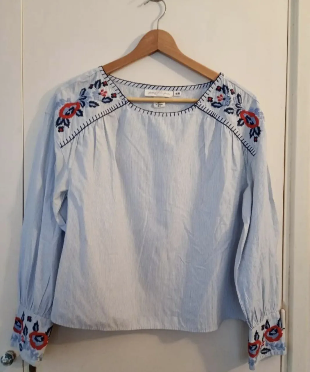 Blusa H&M · Talle M