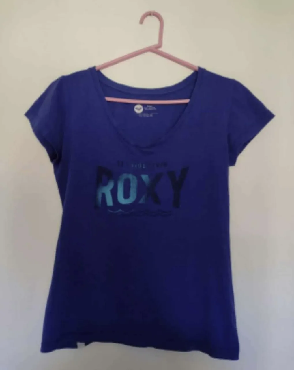 Remera Roxy · Talle M