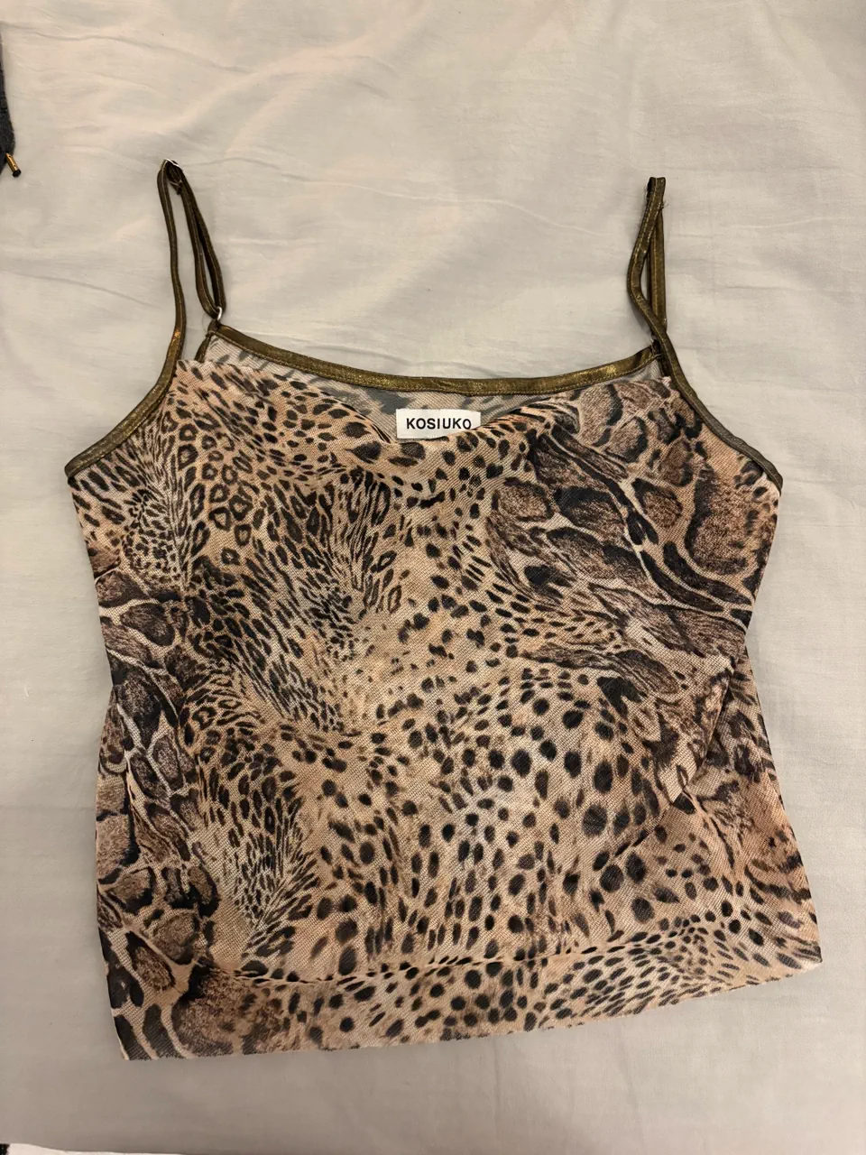 Musculosa Kosiuko - imagen 1