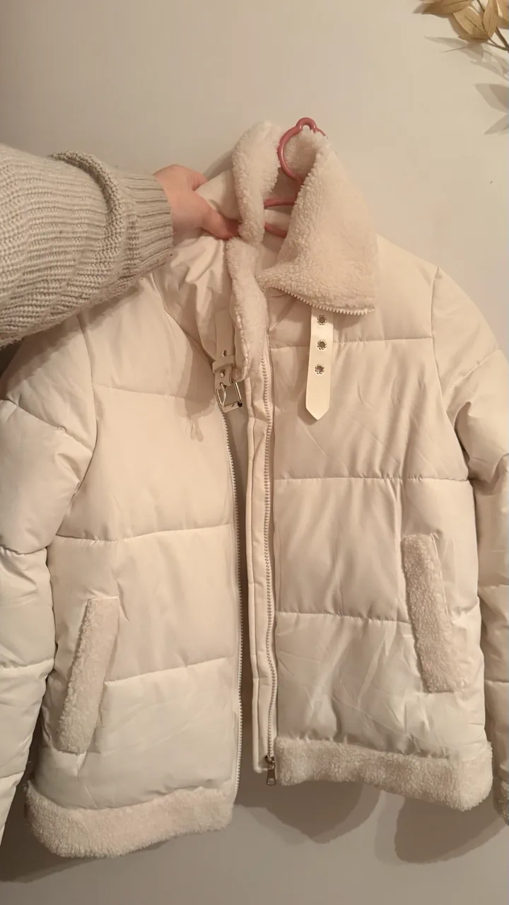 Campera Ninguna - imagen 1