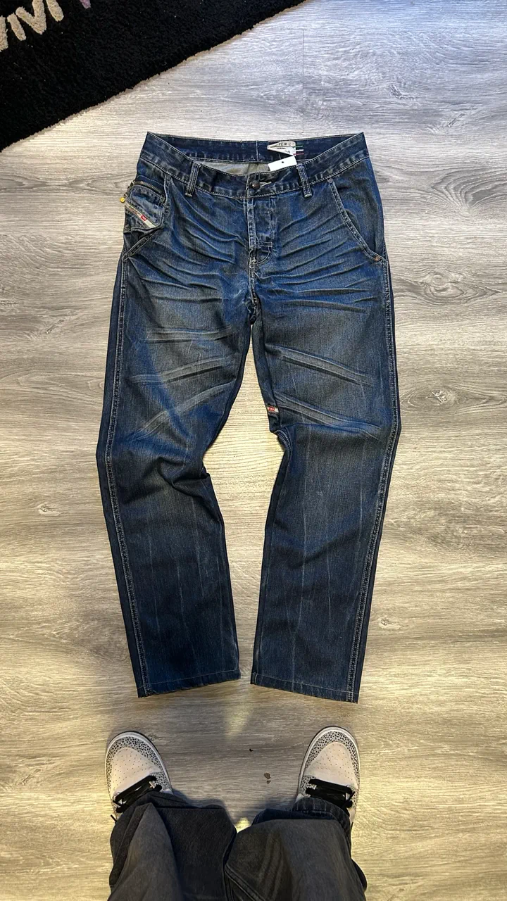 Diesel · Talle EU 44